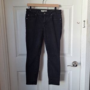 Black GAP skinny jeans